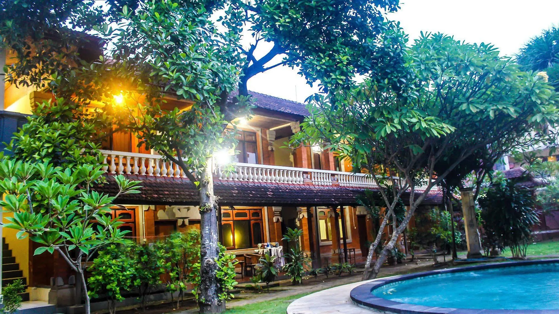 Guest house Budhi Beach Inn Kuta